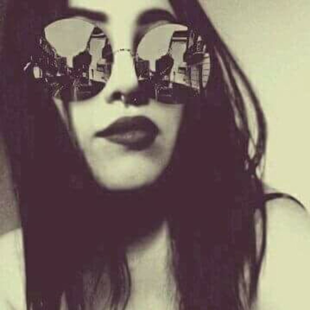 Meet your Posher, Alondra